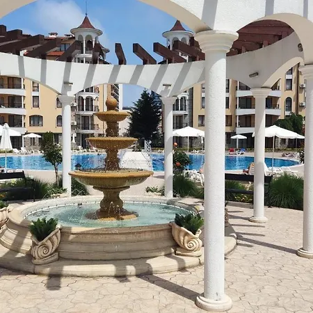 Apartcomplex Royal Sun ساني بيتش